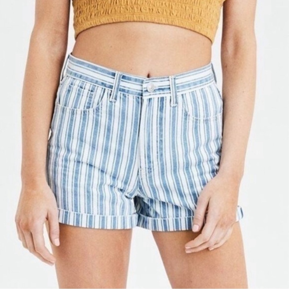 American Eagle Striped Mom Jean High Waisted